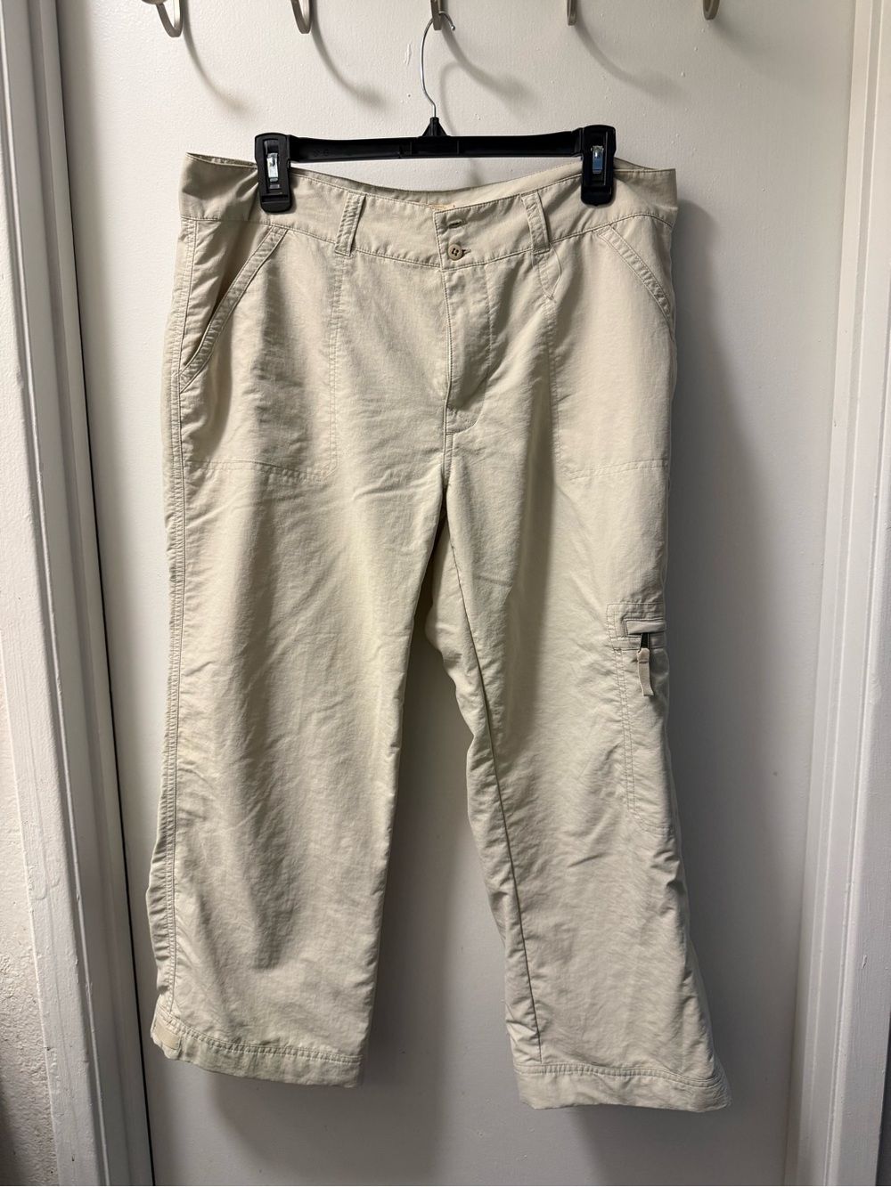 Women’s Casual Beige Cargo Pants - Comfortable adventure Wear